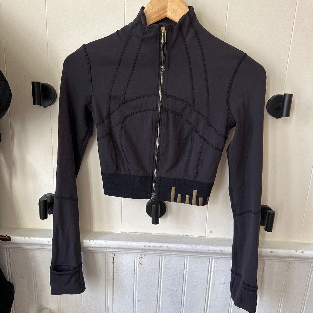 SET Lululemon Wunder Train High-Rise Tight 25" *Special Edition with crop jacket